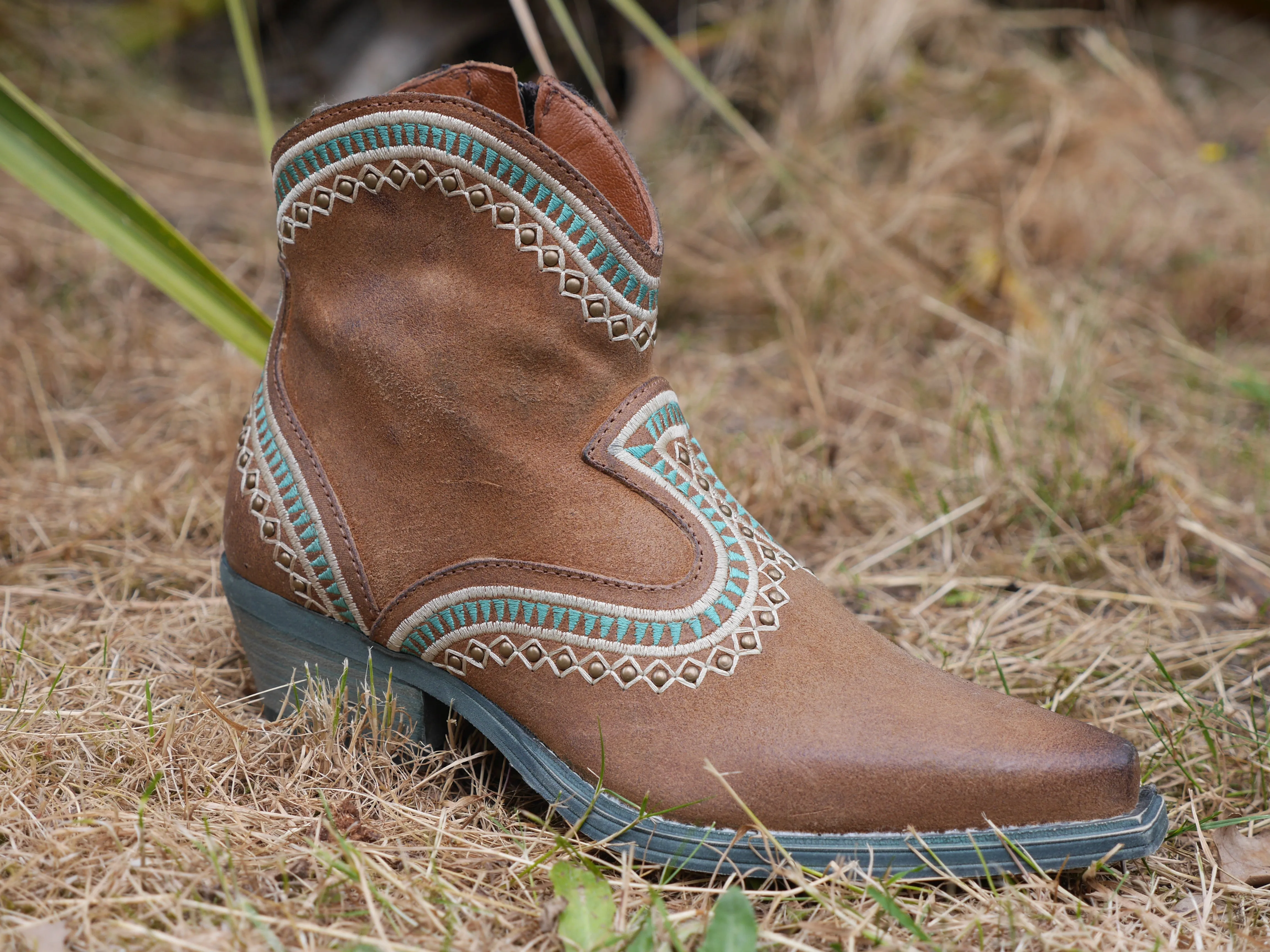 Apache04 - Brown Ankle Western Turquoise