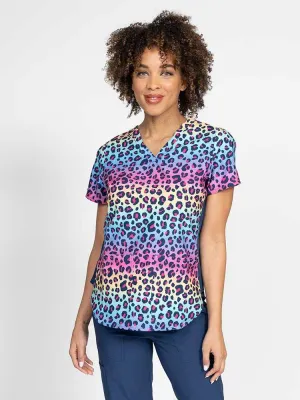 Meraki Sport Women's Print Scrub Top | Animal Motion